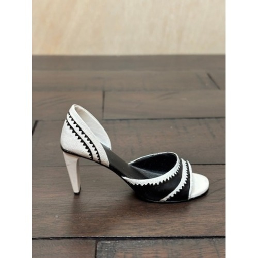 Dressed to Impress miniature collectible shoe figurine VINTAGE